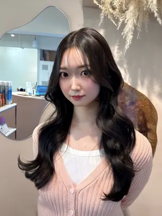 ロング カラー 本格韓国ヘア🇰🇷 【uni】キューさんのヘアスタイル