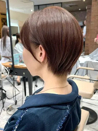 ショート カラー 💍新宿ショート 💍岩田莉奈のヘアスタイル