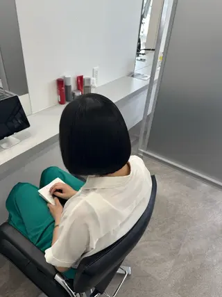 ミディアム hair lab toiro wisteria所属・佐藤功真/ ブリーチなしカラーのヘアスタイル