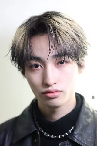 ショート カラー パーマ メンズ 新宿/センターパート /パーマ/モリオのヘアスタイル