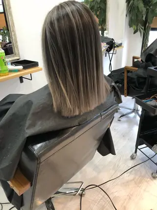 ミディアム aura所属・ashida yuukiのヘアスタイル