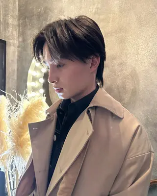 ミディアム メンズ グランジヘア 無造作ヘアHYUGAのヘアスタイル