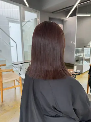 カラー maina/透明感 ベージュ/ブラウンのヘアスタイル