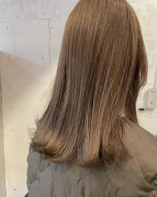 ミディアム カラー SALOWIN下北沢所属・hazuki 🌝のヘアスタイル