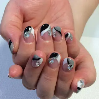 ネイル VIOLUS所属・VIOLUS 関目のネイルデザイン