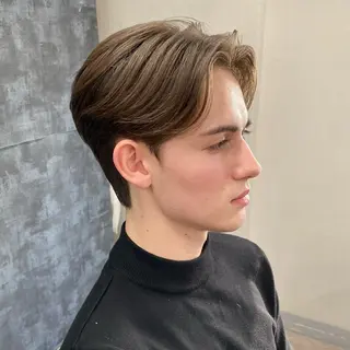 ショート メンズ センターパート/ニ ュアンスパーマのヘアスタイル