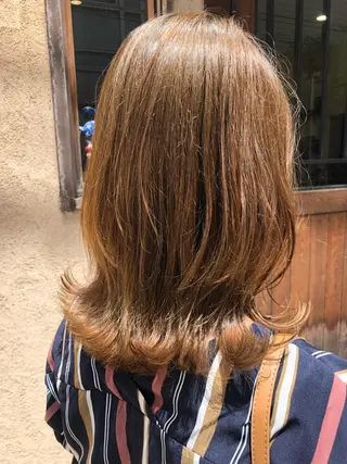 ミディアム 國次 夕貴のヘアスタイル