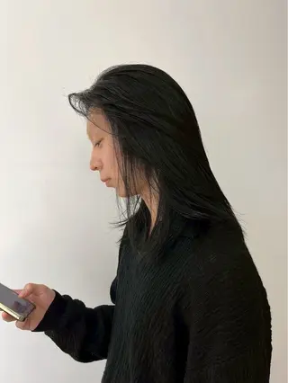 セミロング 海外風⚡️/艶カラー 🎀/フェンのヘアスタイル