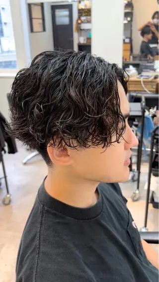 ミディアム パーマ メンズ メンズStylist 山根慧のヘアスタイル