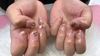 ネイル Amoureuse Satomiのネイルデザイン