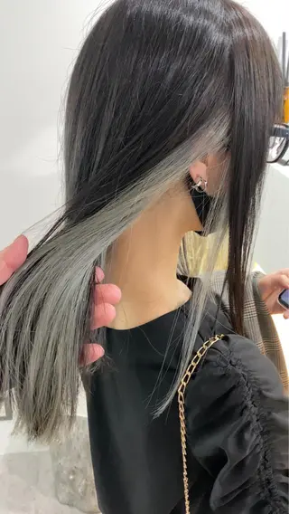 セミロング カラー youres hair 新宿三丁目所属・髪質改善カラー、美髪 トリートメント専門のヘアスタイル