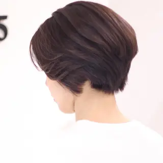 ショート 中林 由佳のヘアスタイル