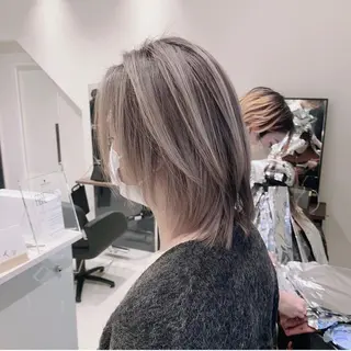 カラー メンズ オフホワイトアンドなんば所属・福西 洋斗のヘアスタイル