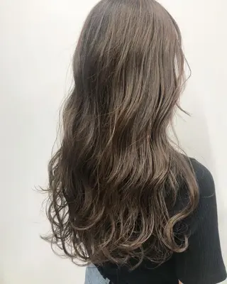 ロング カラー ヘアアレンジ 【公式】amble luxe池袋東口🩷のヘアスタイル