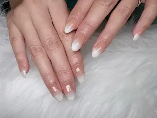 ネイル ECLAT エクラ所属・寺山 千鶴のネイルデザイン