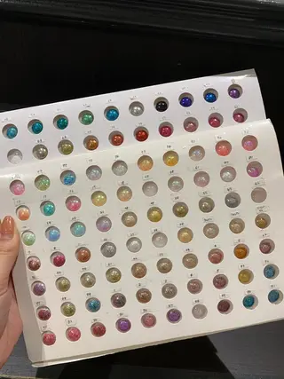 ネイル 鈴木 里奈のネイルデザイン