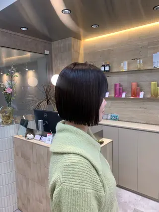 ミディアム Hello by Sea所属・レイヤー/艶髪/ボブ /くびれ/伊藤　勇司のヘアスタイル