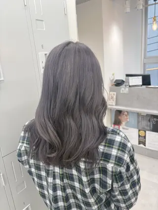 ロング カラー NaVIユウジ ブリーチカラーのヘアスタイル