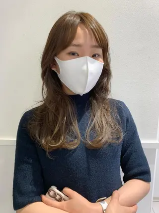 ロング オチ ハナのヘアスタイル