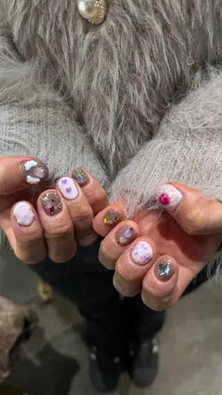 ネイル 派手髪ハイトーン💛 ネイル💅まりなのネイルデザイン