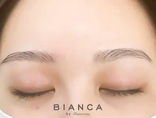 アイブロウ Bianca北浦和 芝田のネイルデザイン