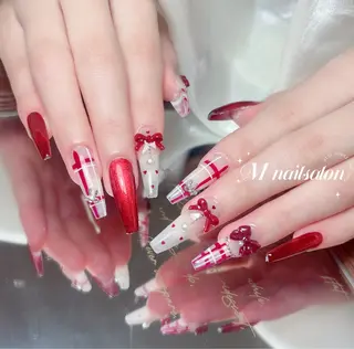 ネイル 🎀M nails✨ ビューティーのネイルデザイン