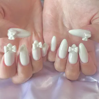 ネイル nail salon e'mu💐のネイルデザイン