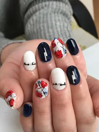 ネイル 12 designのネイルデザイン