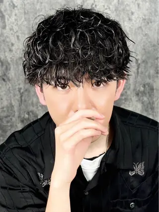 パーマ プレミアムバーバー新宿店所属・新宿駅近！ 💈口コミ多数✨のヘアスタイル