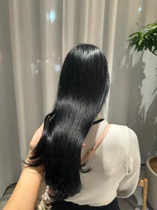 セミロング カラー ミオ💎透ける暗髪/ ブリーチなしWカラーのヘアスタイル