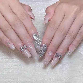 ネイル hijiri 💅のネイルデザイン