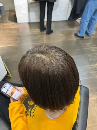 カラー ROBBY 表参道所属・柴田蓮太朗 【マニキュア】のヘアスタイル