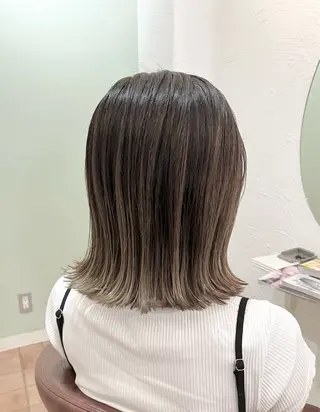 ミディアム カラー 🩷当日予約も大歓迎 🩷のヘアスタイル