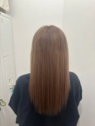 カラー Rim所属・塚本 結稀のヘアスタイル