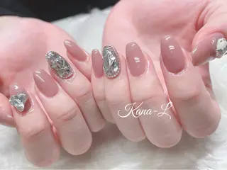 ネイル 芦辺 香奈のネイルデザイン