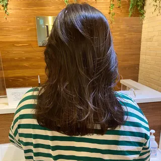 ミディアム 三浦 望のヘアスタイル