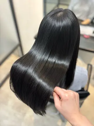 ロング 髪質改善♡ 保坂汐音のヘアスタイル