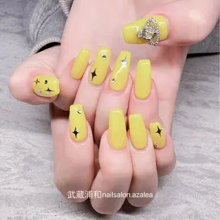 ネイル R inのネイルデザイン