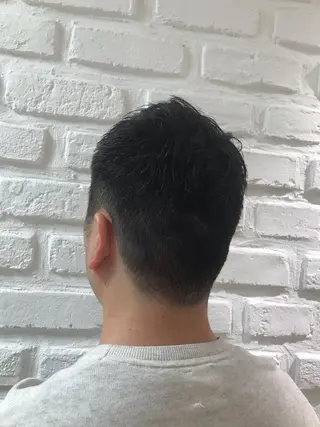 ショート メンズ 【暖色カラー特化】 中山由梨のヘアスタイル