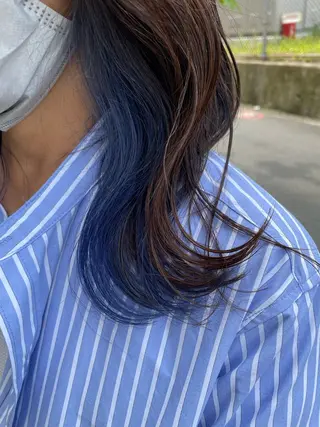 カラー しおり🍬 KOKORO🤍のヘアスタイル