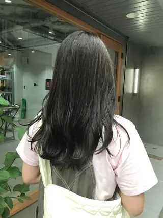 セミロング カラー ヘアアレンジ moi-meme.soe所属・タナカ リナのヘアスタイル