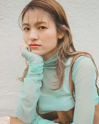 ロング カラー eclat suzumiのヘアスタイル