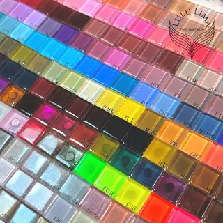 LULU LIMAのネイルデザイン