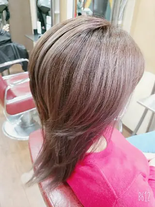 ミディアム 平田 久恵のヘアスタイル