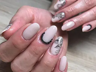 ネイル private salon TOMOMINAILs所属・TOMOMI NAILsのネイルデザイン