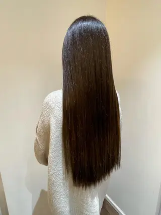 ロング 栗林 茉那のヘアスタイル