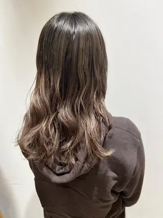 ミディアム カラー 🐺ウルフ/レイヤー 似合わせ‎🤍沙羅のヘアスタイル