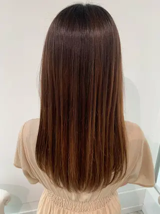 セミロング 山内 愛可のヘアスタイル