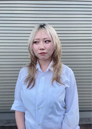 ロング ベージュ/透明感/ 桃子🎀のヘアスタイル