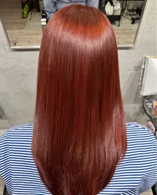 ロング 小林 伊織のヘアスタイル